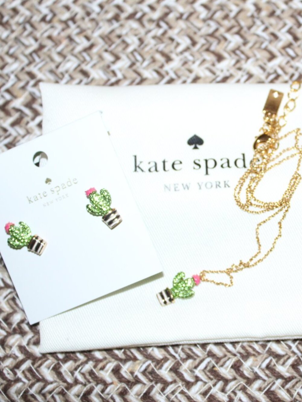 NWT Kate Spade Scenic Route Gold Plated Pave Cactus Necklace & Stud Earrings Set - Picture 11 of 12